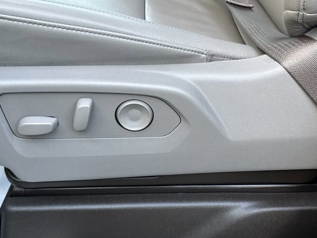 Used 2025 Chevrolet Silverado 1500 LTZ image 17