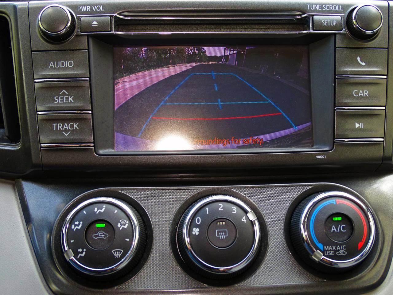 Used 2013 Toyota RAV4 LE image 19