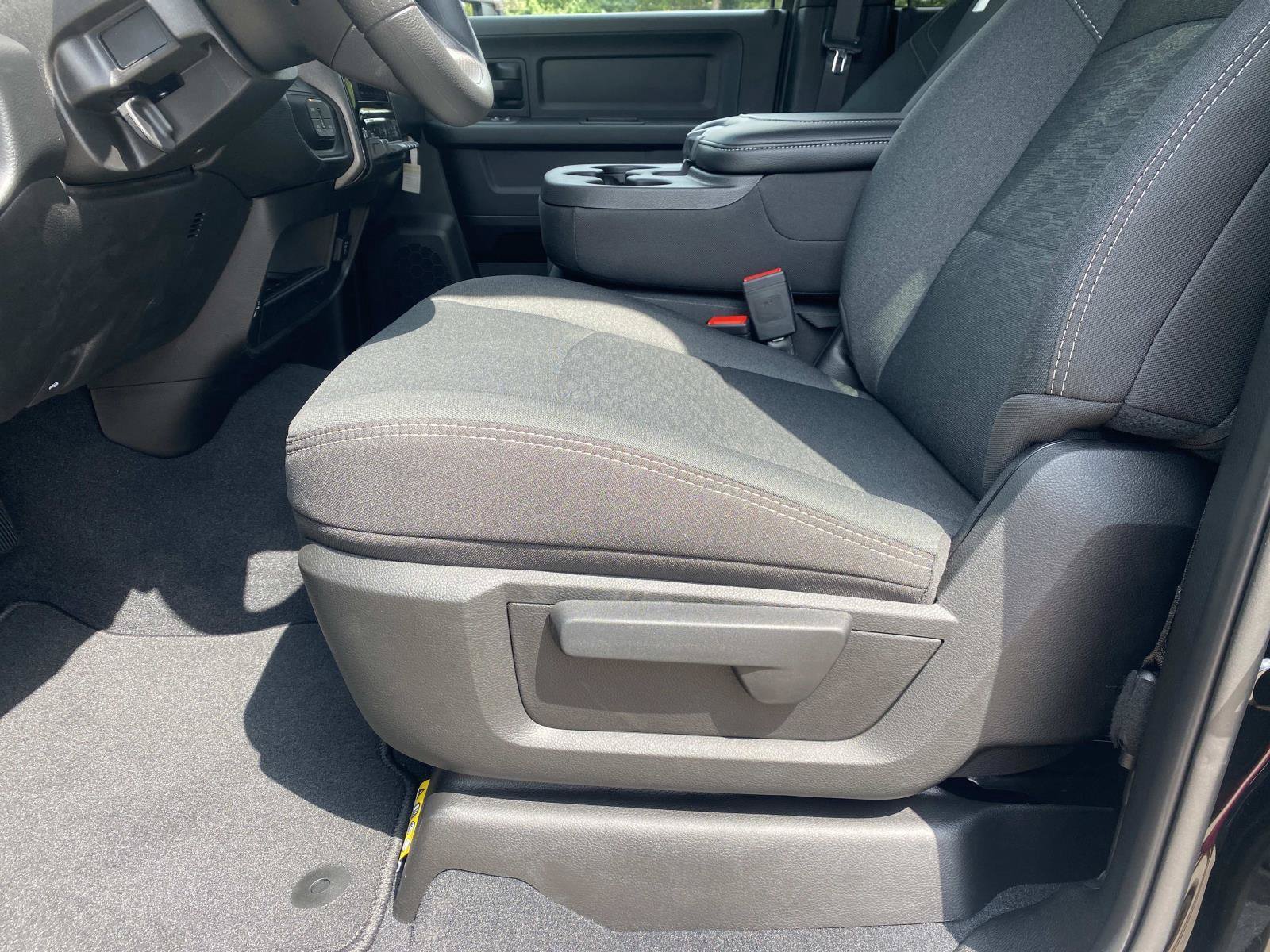 New 2027 RAM 2500 Tradesman AWD/4WD image 12
