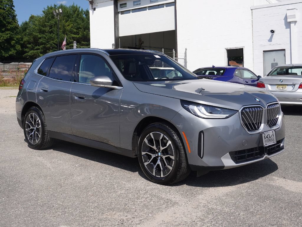 Used 2026 BMW X3 xDrive30i w/ Convenience Package AWD/4WD image 2