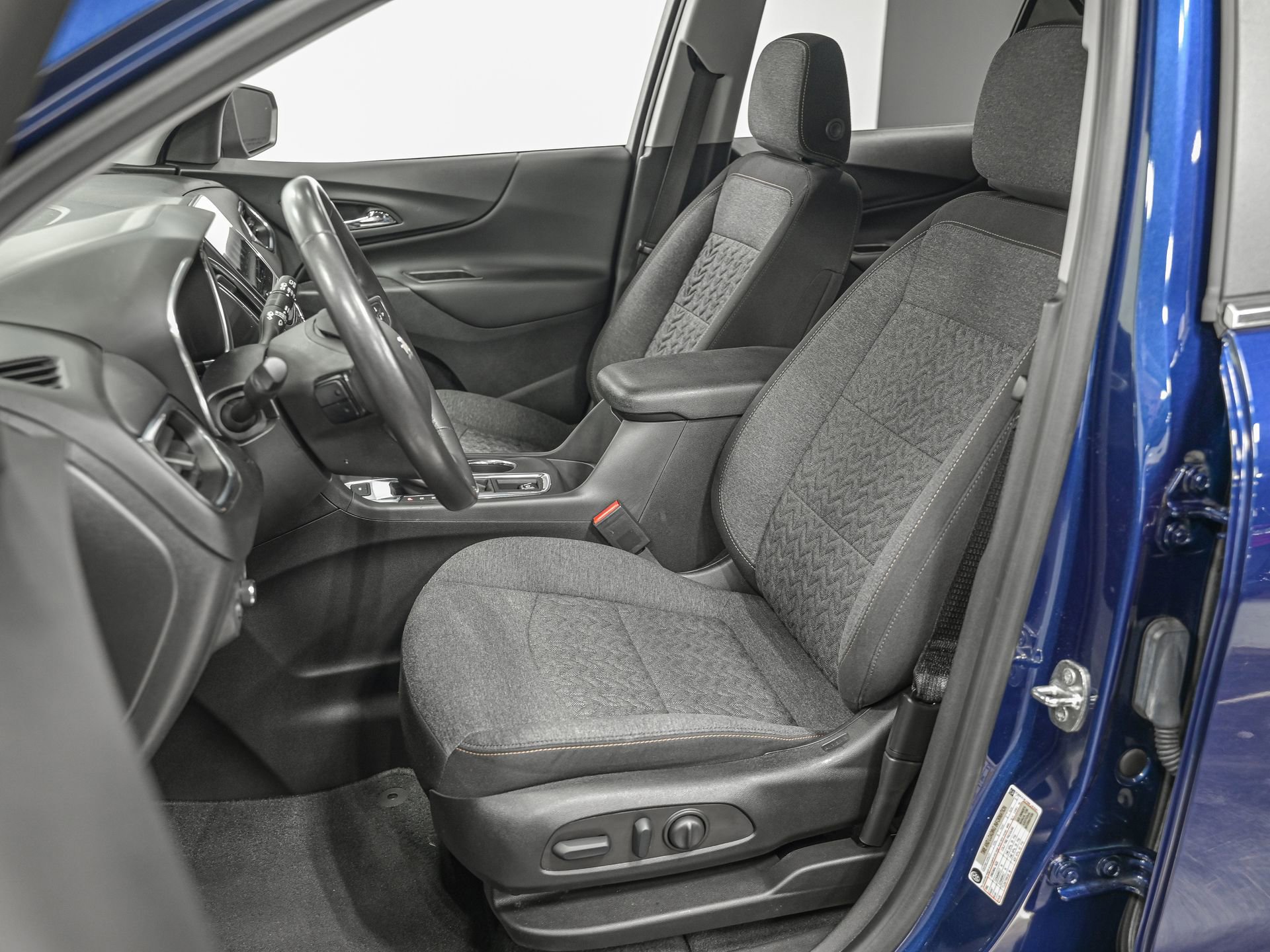 Used 2022 Chevrolet Equinox LT image 16