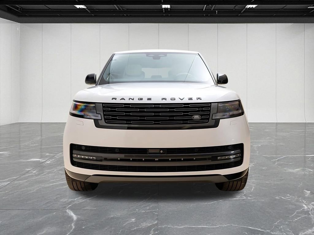 Used 2025 Land Rover Range Rover Autobiography image 5