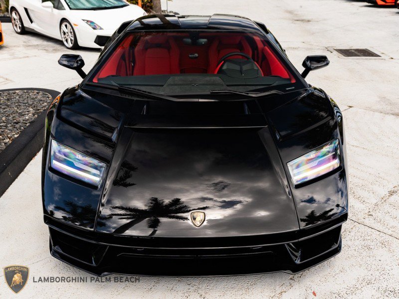 Used 2022 Lamborghini Aventador Countach image 11