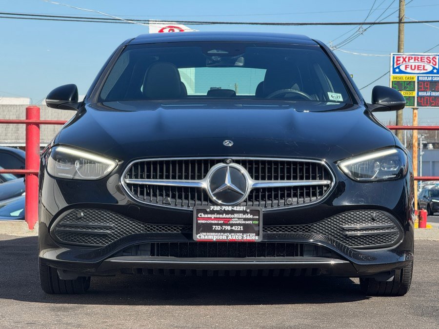 Used 2022 Mercedes-Benz C 300 4MATIC Sedan image 2
