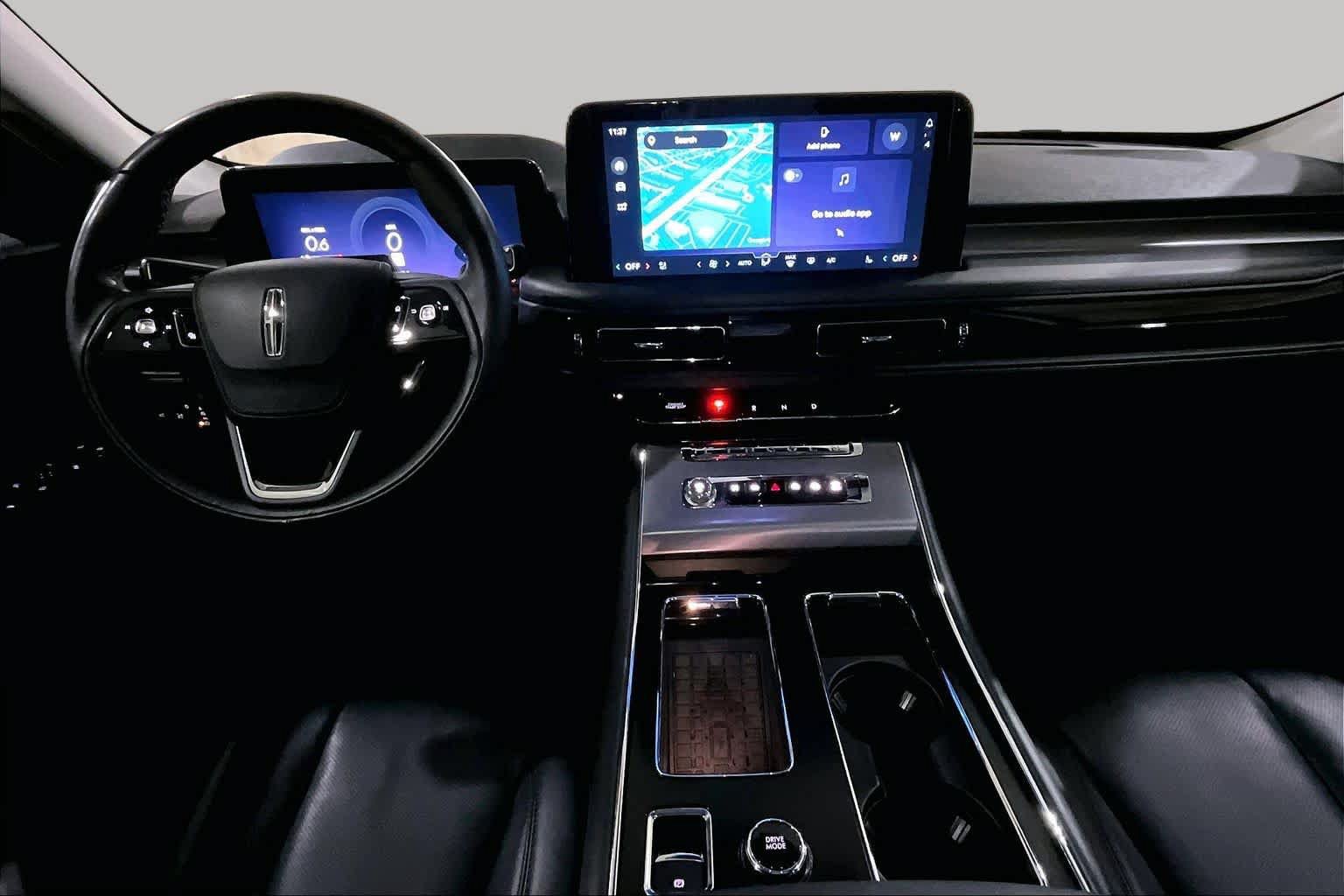 Used 2025 Lincoln Aviator AWD w/ Equipment Group 101A image 15