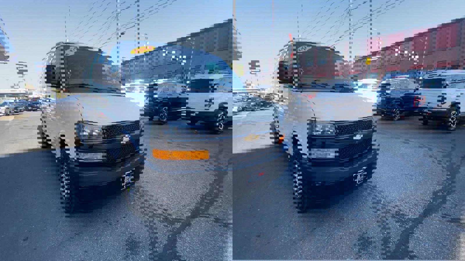 Used 2018 Chevrolet Express 2500 w/ Driver Convenience Package image 30