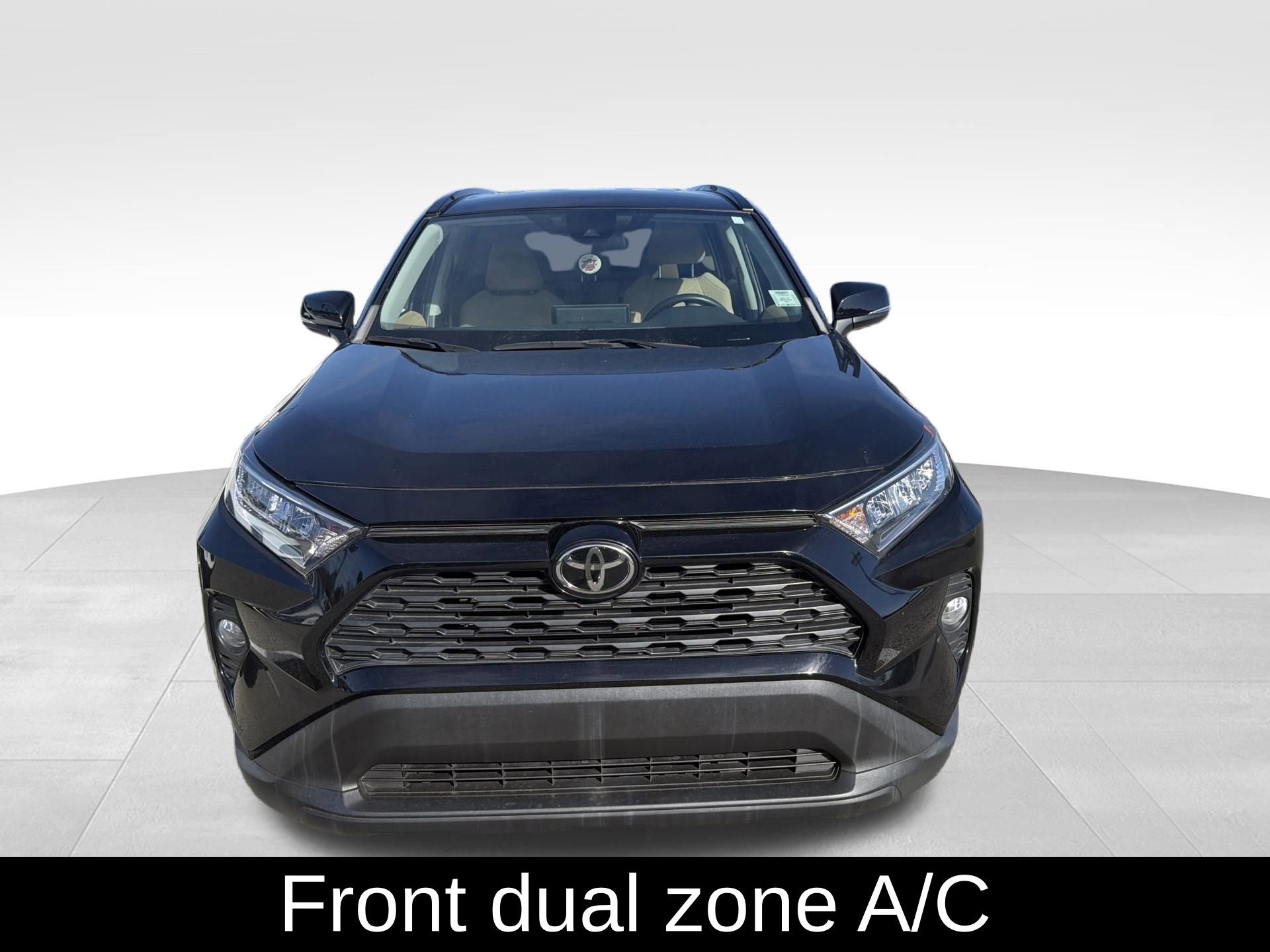 Used 2021 Toyota RAV4 XLE image 2