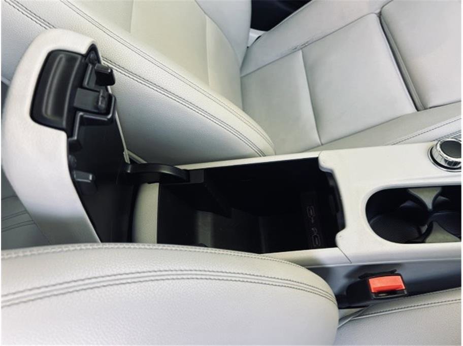 Used 2016 Mercedes-Benz CLA 250 4MATIC w/ Premium 1 Package image 36