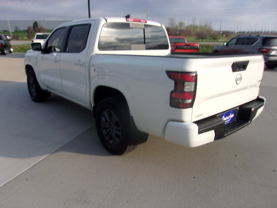 Used 2025 Nissan Frontier SV AWD/4WD image 8