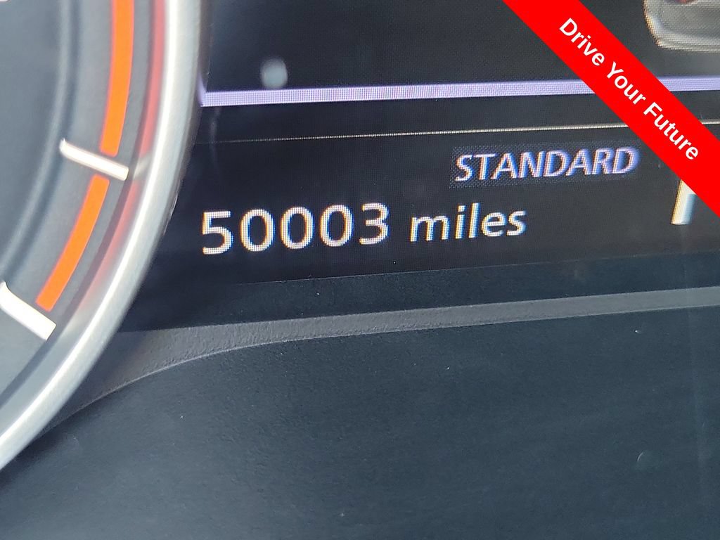 Used 2024 Nissan Rogue S FWD image 8
