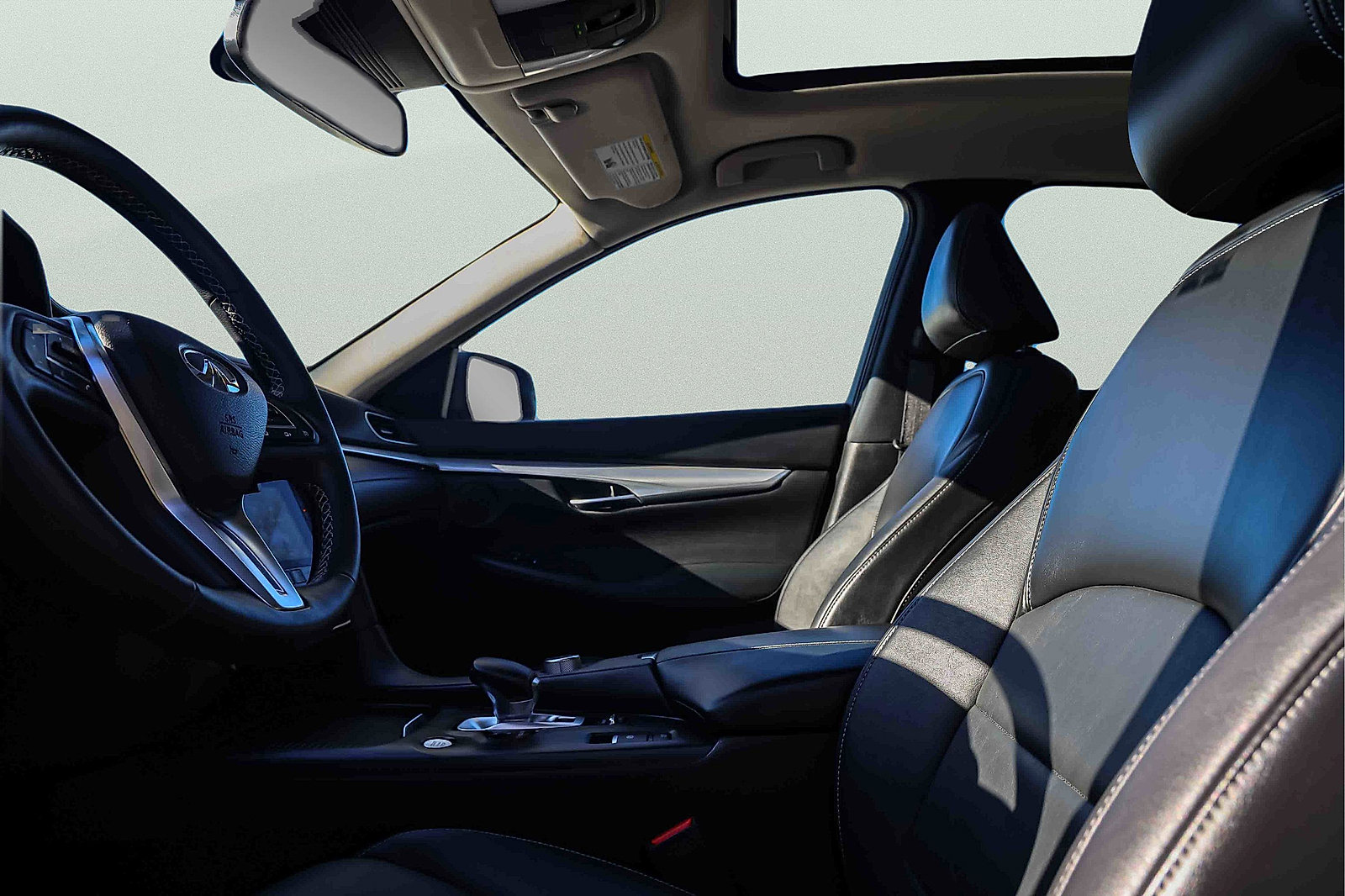 Used 2020 INFINITI QX50 Luxe w/ Navigation Package image 9