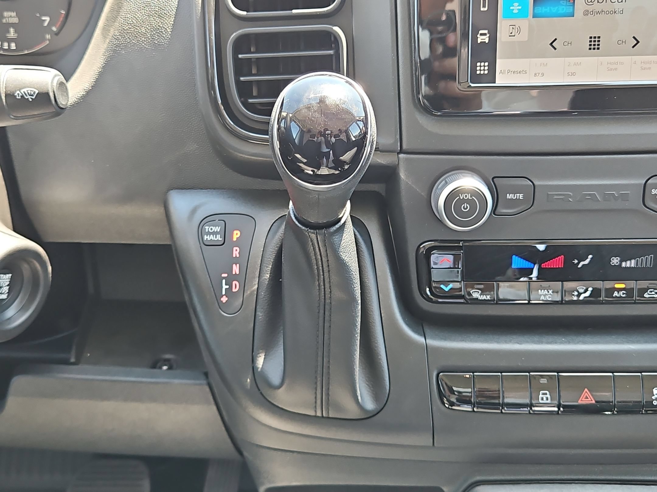 New 2026 RAM ProMaster 1500 w/ Storage Group FWD image 18