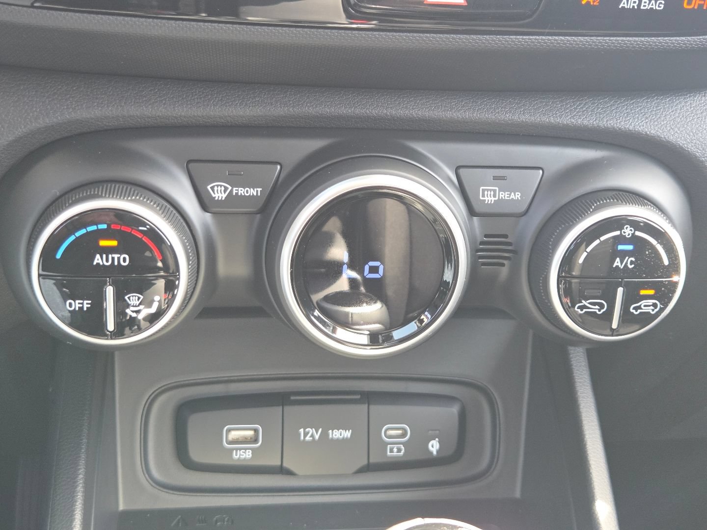 New 2026 Hyundai Venue SEL FWD image 35