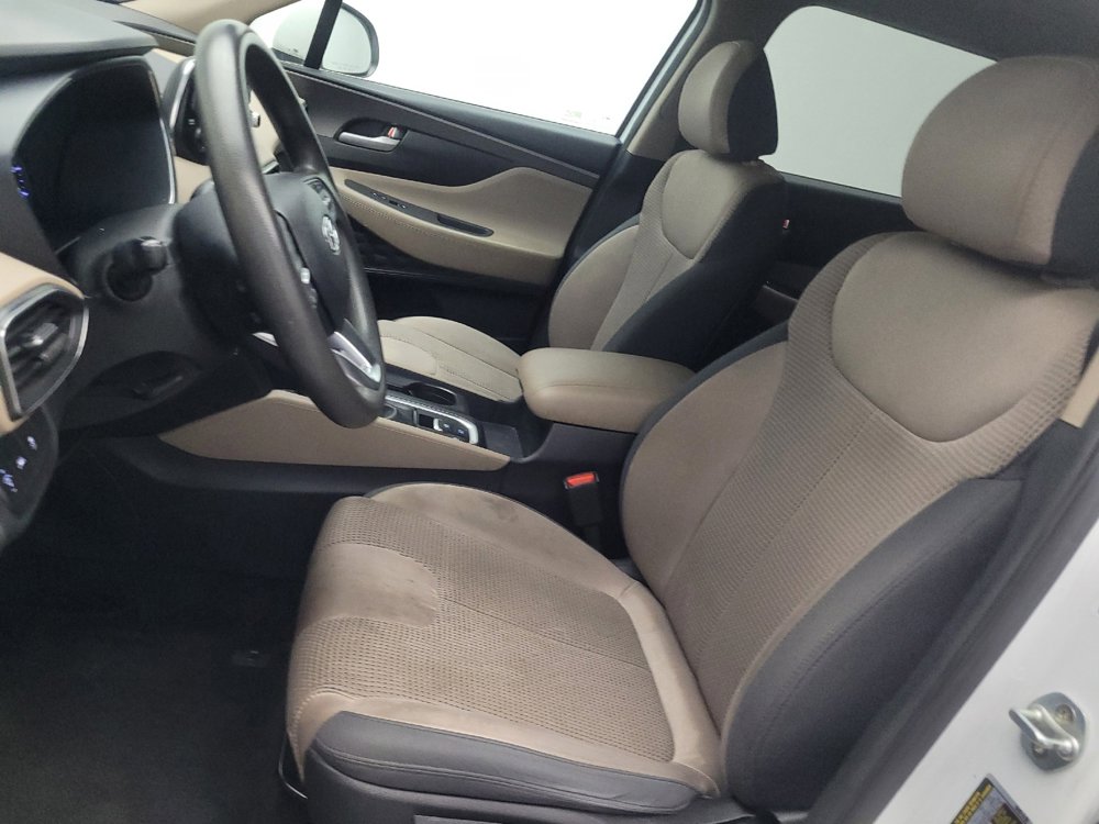 Used 2020 Hyundai Santa Fe SE image 17