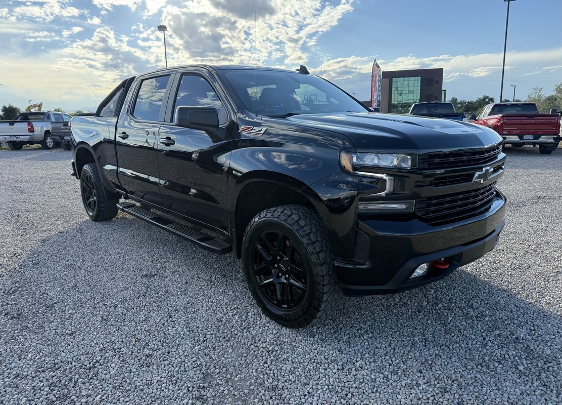 Used 2021 Chevrolet Silverado 1500 LT Trail Boss w/ Convenience Package II AWD/4WD image 1