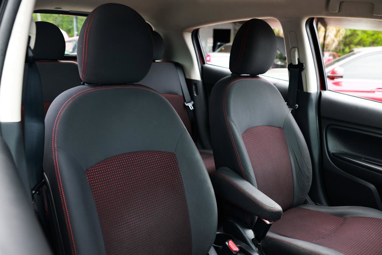 Used 2020 Mitsubishi Mirage LE image 18