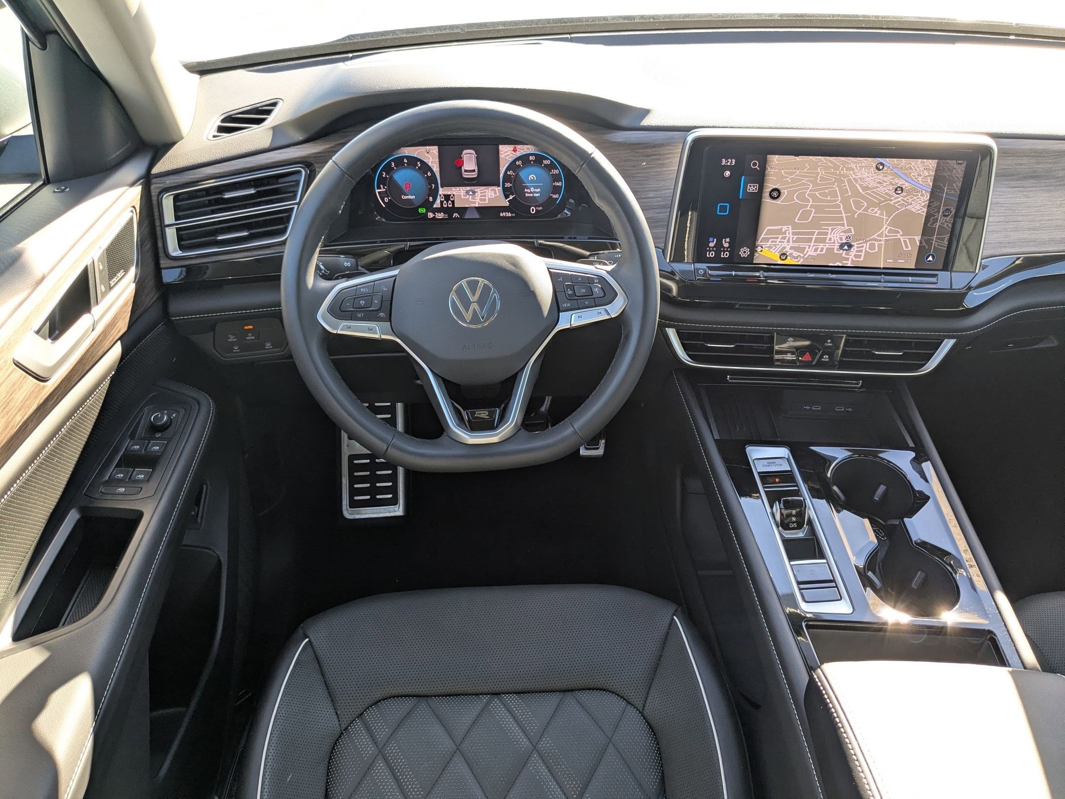 Used 2025 Volkswagen Atlas SEL Premium R-Line image 33