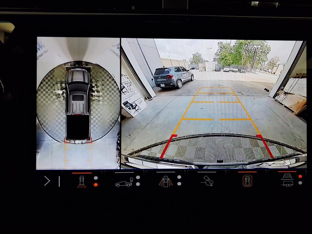 Used 2024 GMC Sierra 1500 AT4 w/ Technology Package image 11