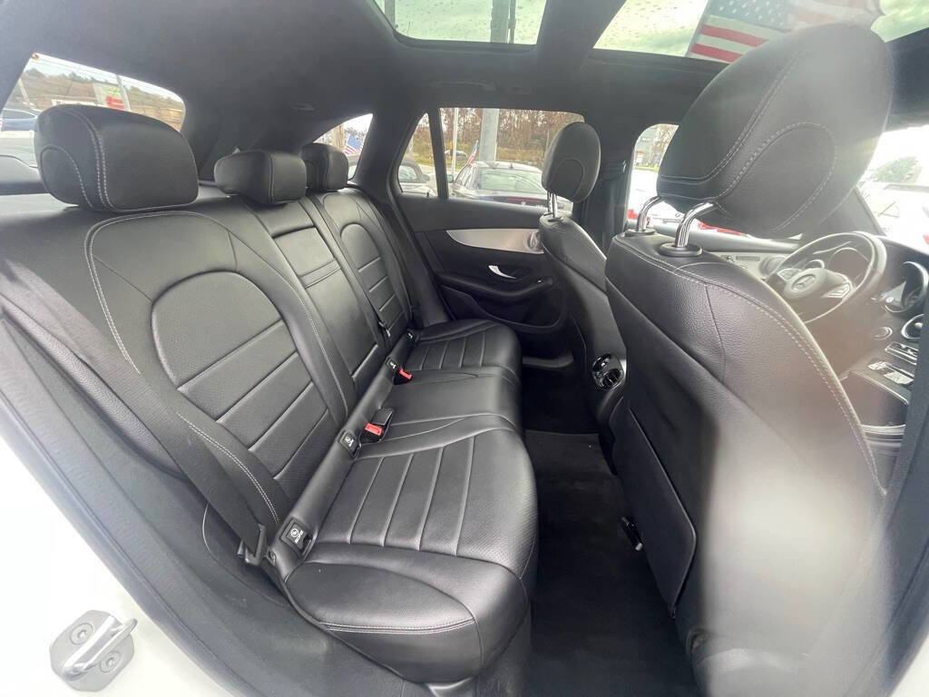 Used 2019 Mercedes-Benz GLC 300 4MATIC image 20
