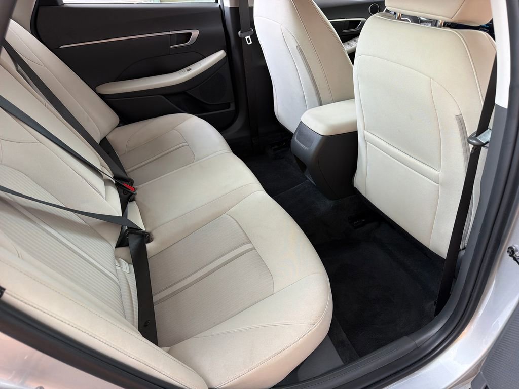 Used 2025 Hyundai Sonata SEL FWD image 31