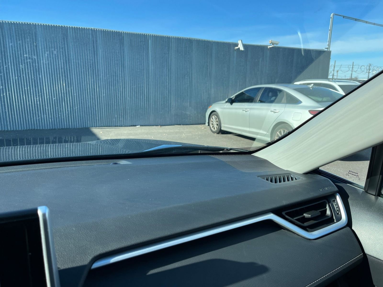 Used 2025 Toyota RAV4 XLE image 36