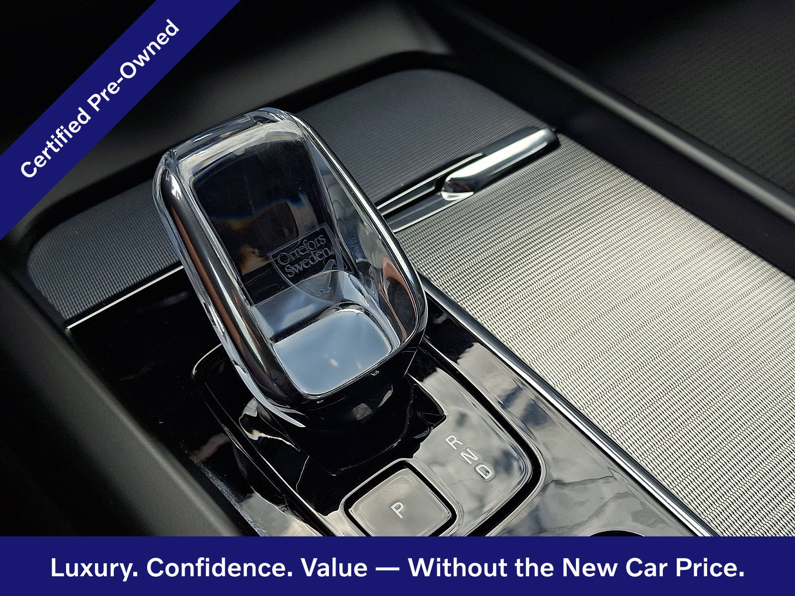 Certified 2025 Volvo XC60 B5 Ultra AWD/4WD image 16