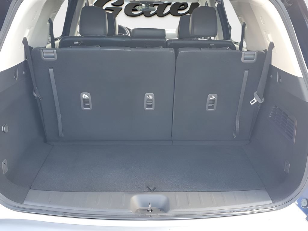 Used 2025 Nissan Pathfinder SL image 22