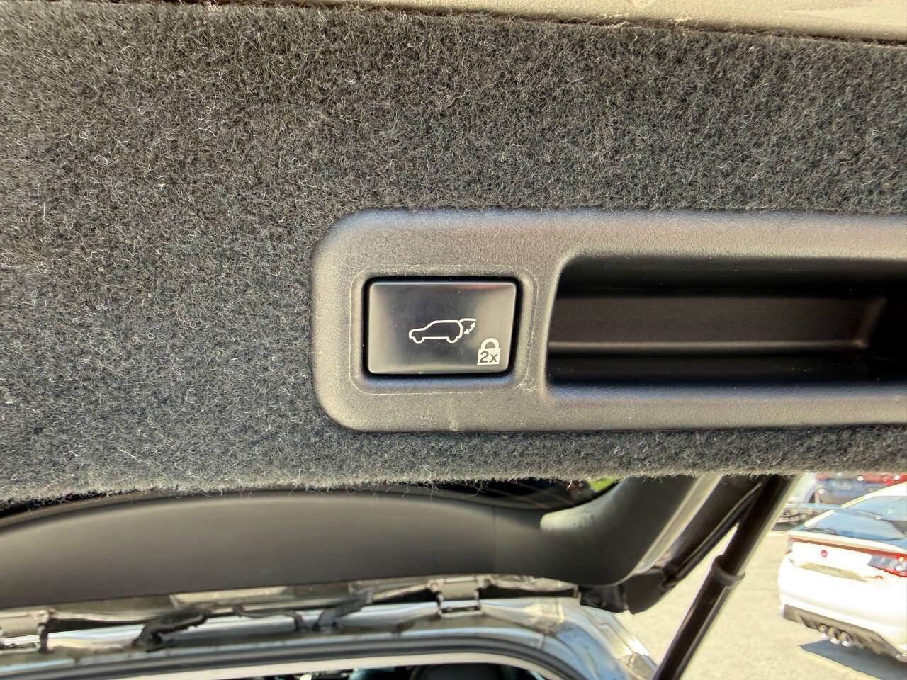 Used 2017 Lexus RX 450h AWD w/ Luxury Package image 11