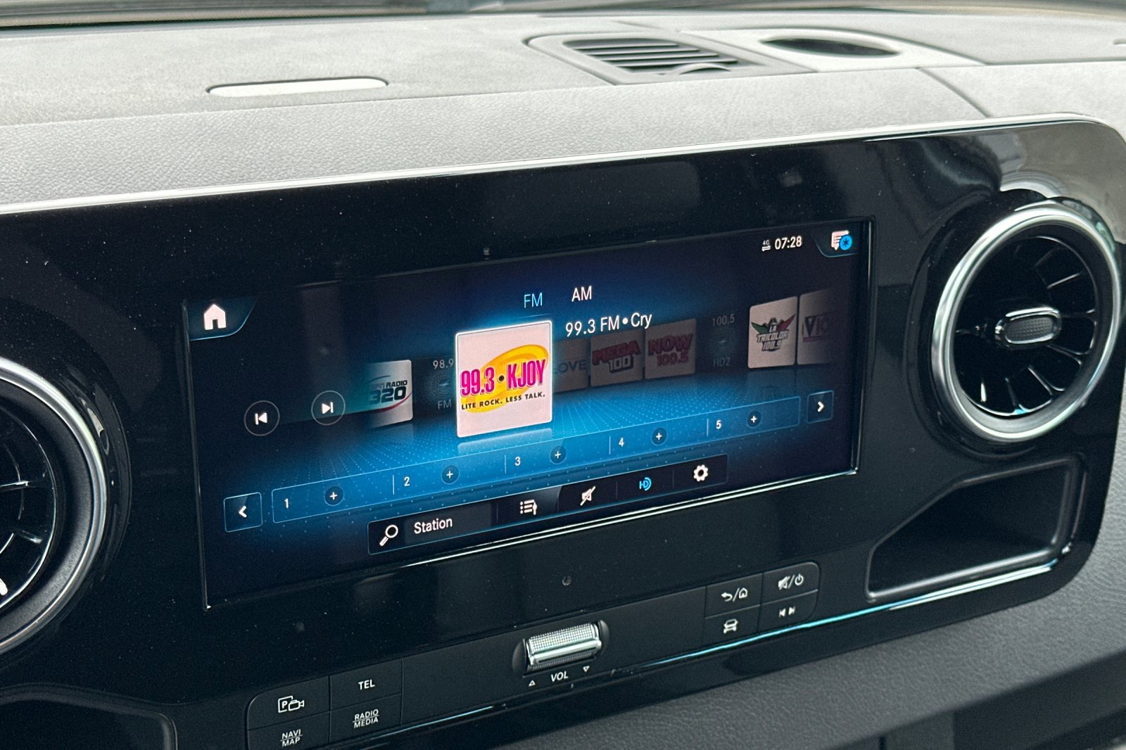 New 2024 Mercedes-Benz Sprinter 2500 image 18