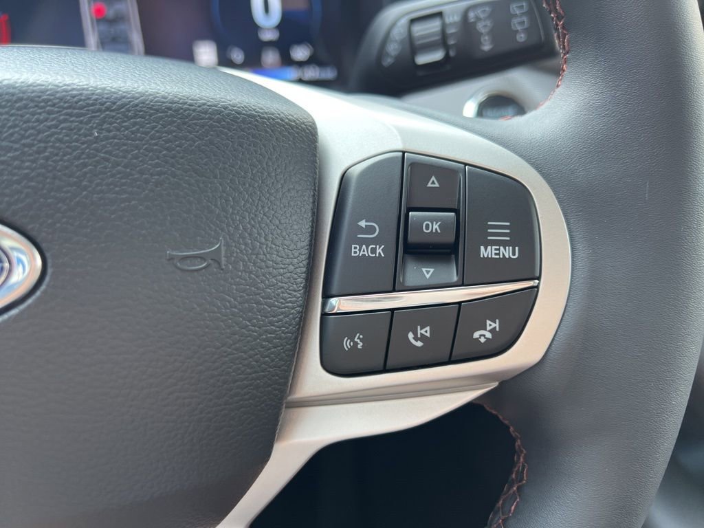New 2026 Ford Explorer Active RWD image 20