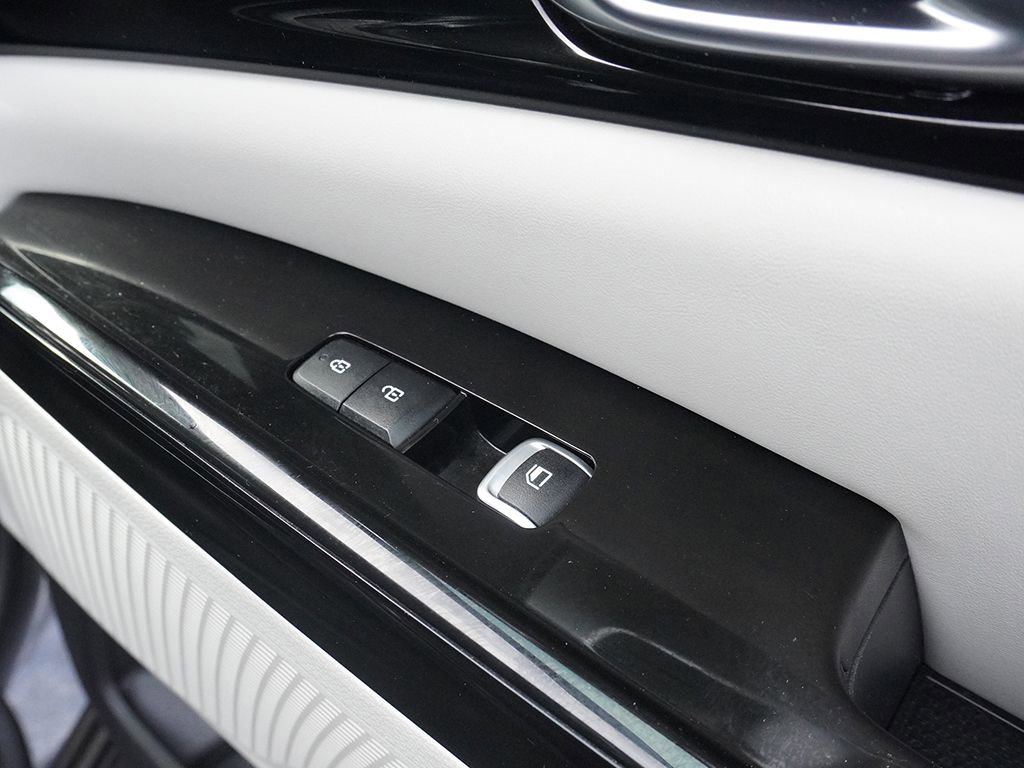 Used 2024 Kia Carnival EX image 36