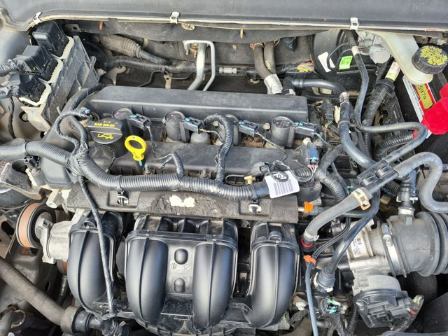 Used 2015 Ford Fusion SE FWD image 22