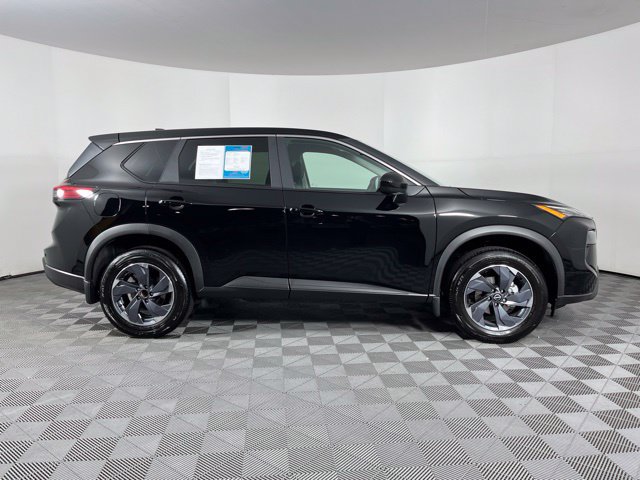 Certified 2026 Nissan Rogue SV FWD image 12