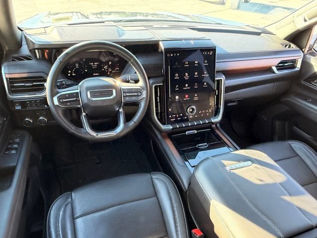 Used 2025 GMC Yukon XL Denali RWD image 10