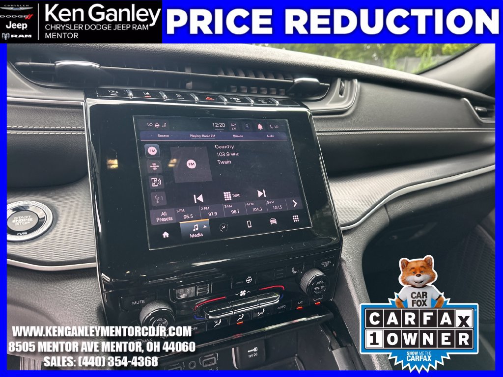 Used 2023 Jeep Grand Cherokee Altitude AWD/4WD image 17