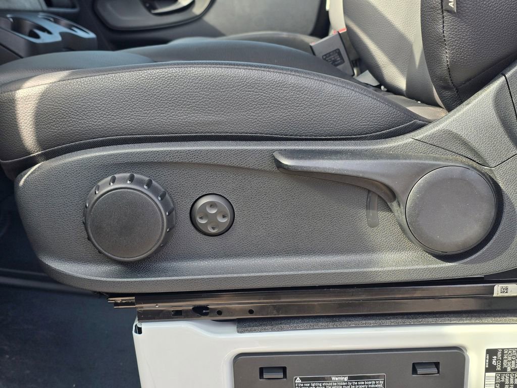 Used 2024 Mercedes-Benz Sprinter 2500 image 23