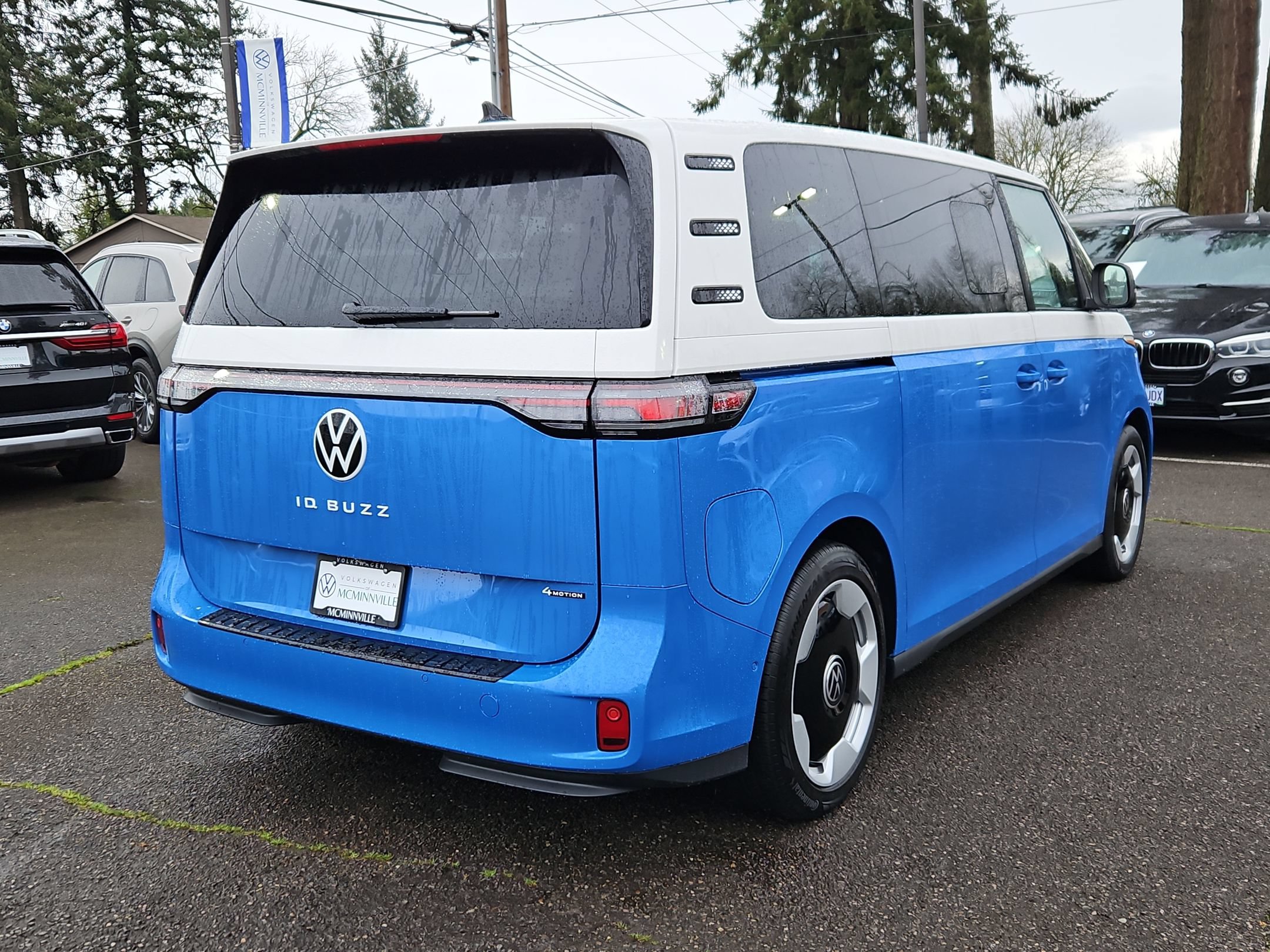 New 2025 Volkswagen ID. Buzz Pro S Plus AWD/4WD image 5