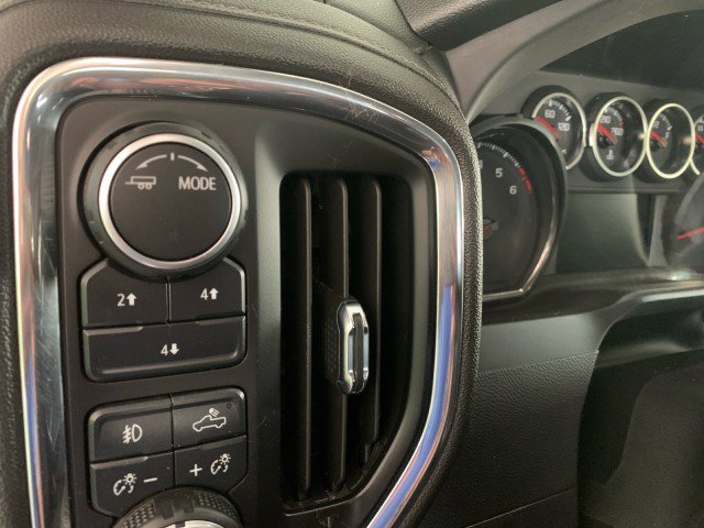 Used 2023 Chevrolet Silverado 2500 LT w/ Convenience Package image 23