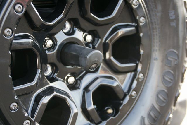 Used 2023 Ford Bronco Wildtrak image 12