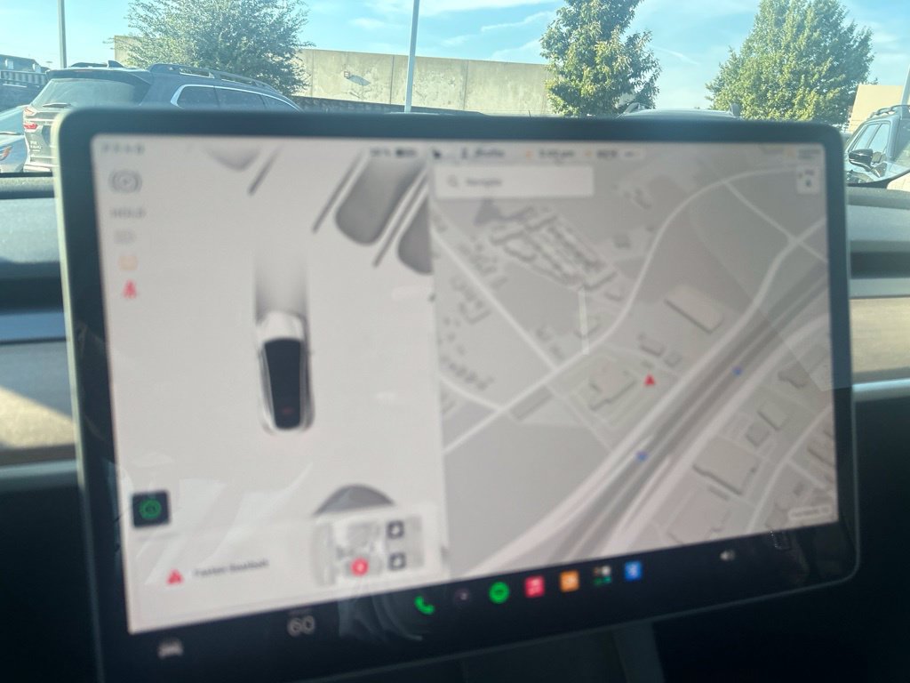Used 2023 Tesla Model Y Long Range AWD/4WD image 11