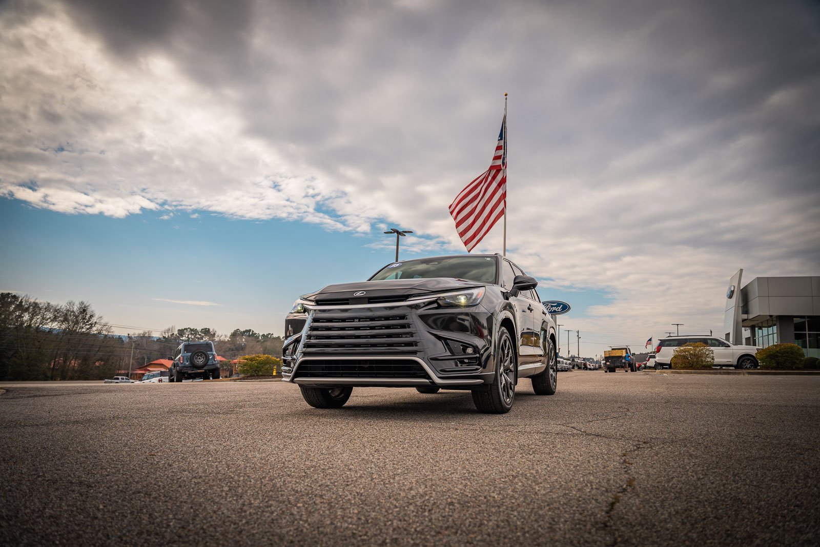 Used 2025 Lexus TX 500h AWD image 4