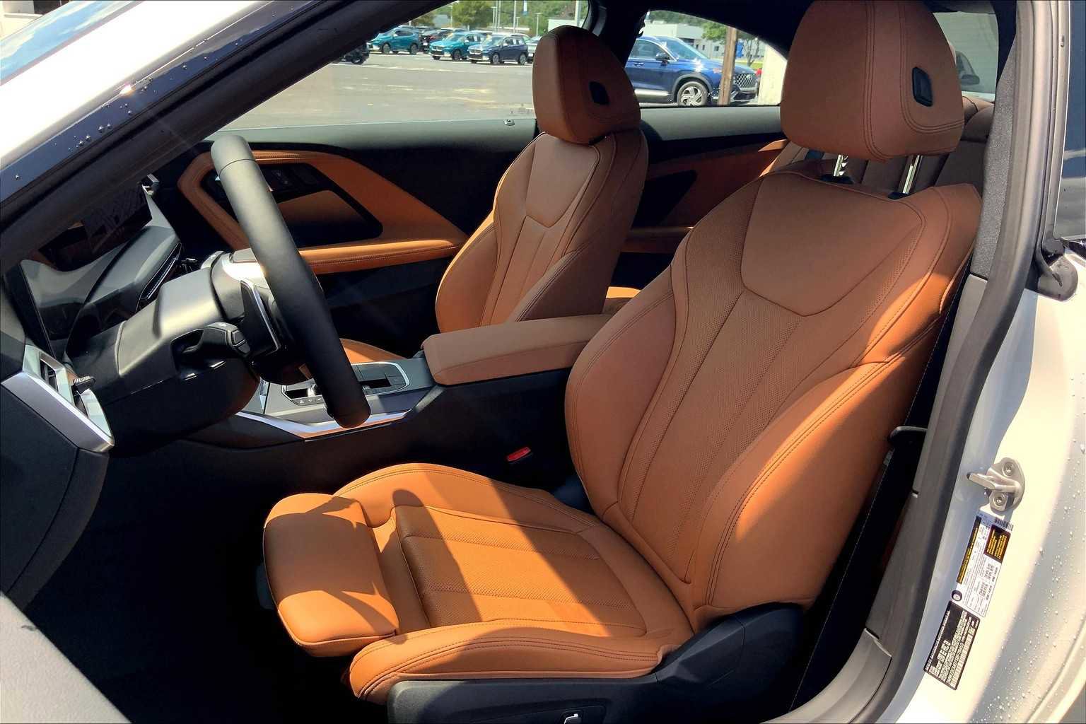 New 2025 BMW 230i Coupe w/ Premium Package RWD image 9