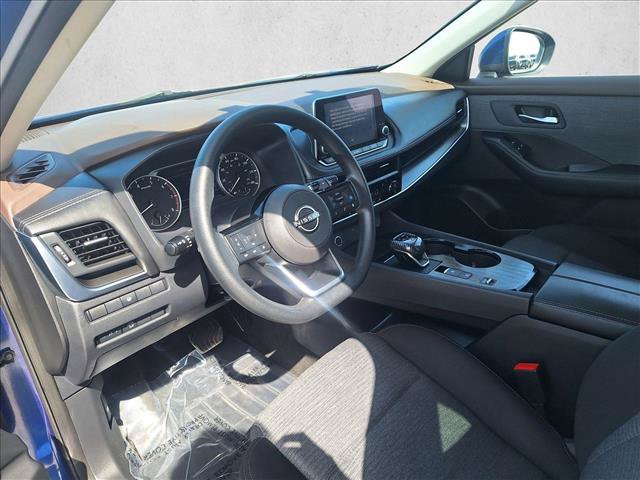 Used 2023 Nissan Rogue SV FWD image 9