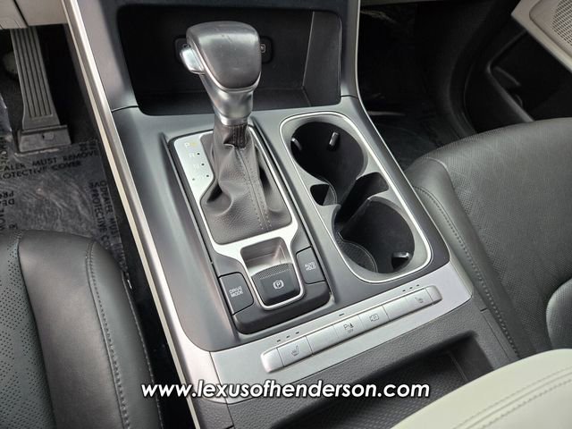 Used 2024 Kia Carnival LX image 26