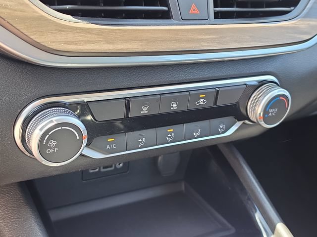 Certified 2024 Nissan Altima 2.5 SV FWD image 24