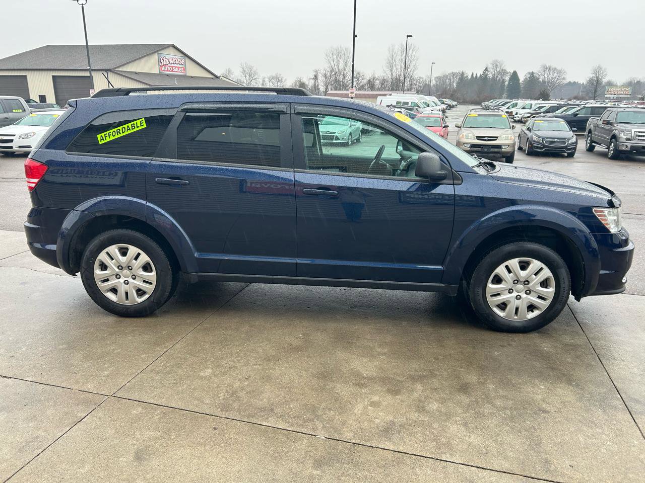 Used 2018 Dodge Journey SE image 4