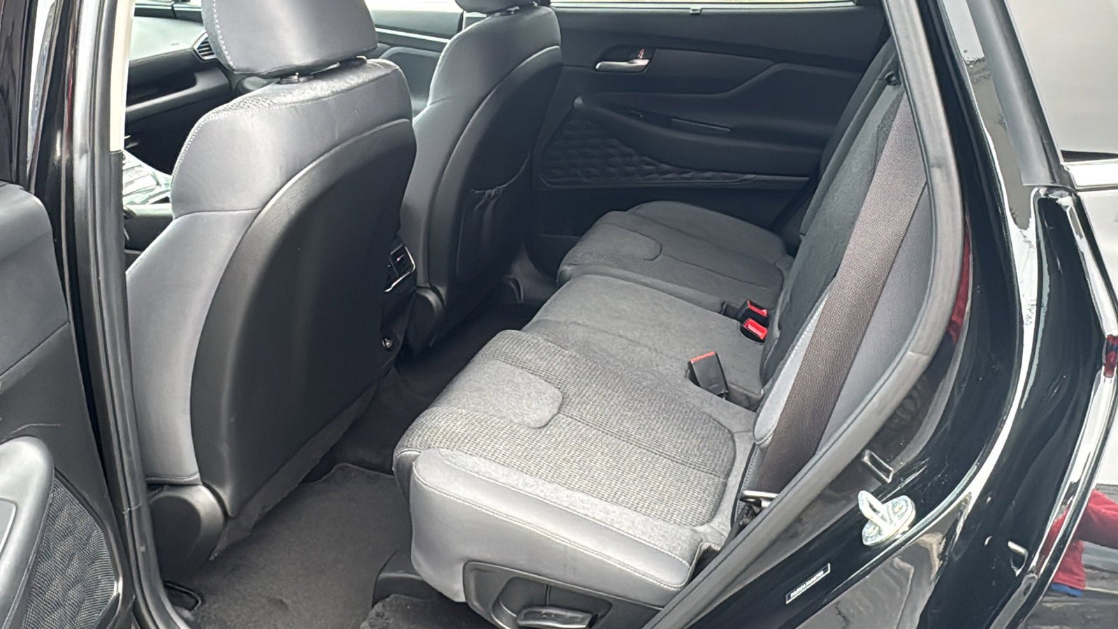 Used 2021 Hyundai Santa Fe SEL w/ Convenience Package AWD/4WD image 23