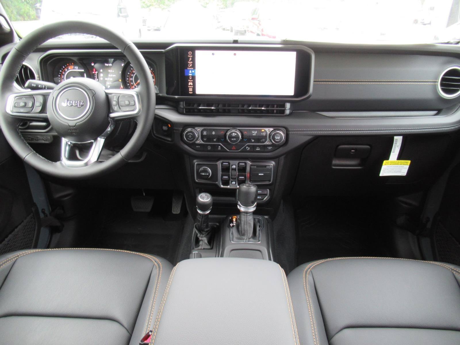 New 2026 Jeep Wrangler Unlimited Sahara AWD/4WD image 12