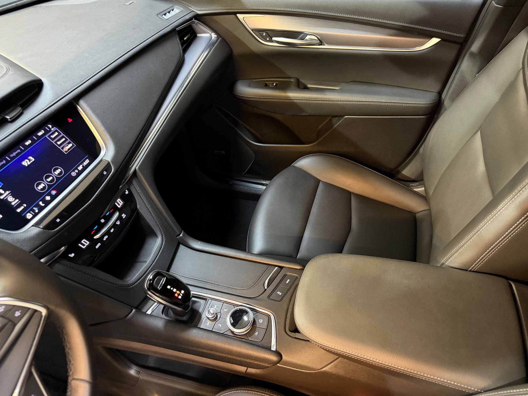 Certified 2022 Cadillac XT5 Luxury FWD image 34