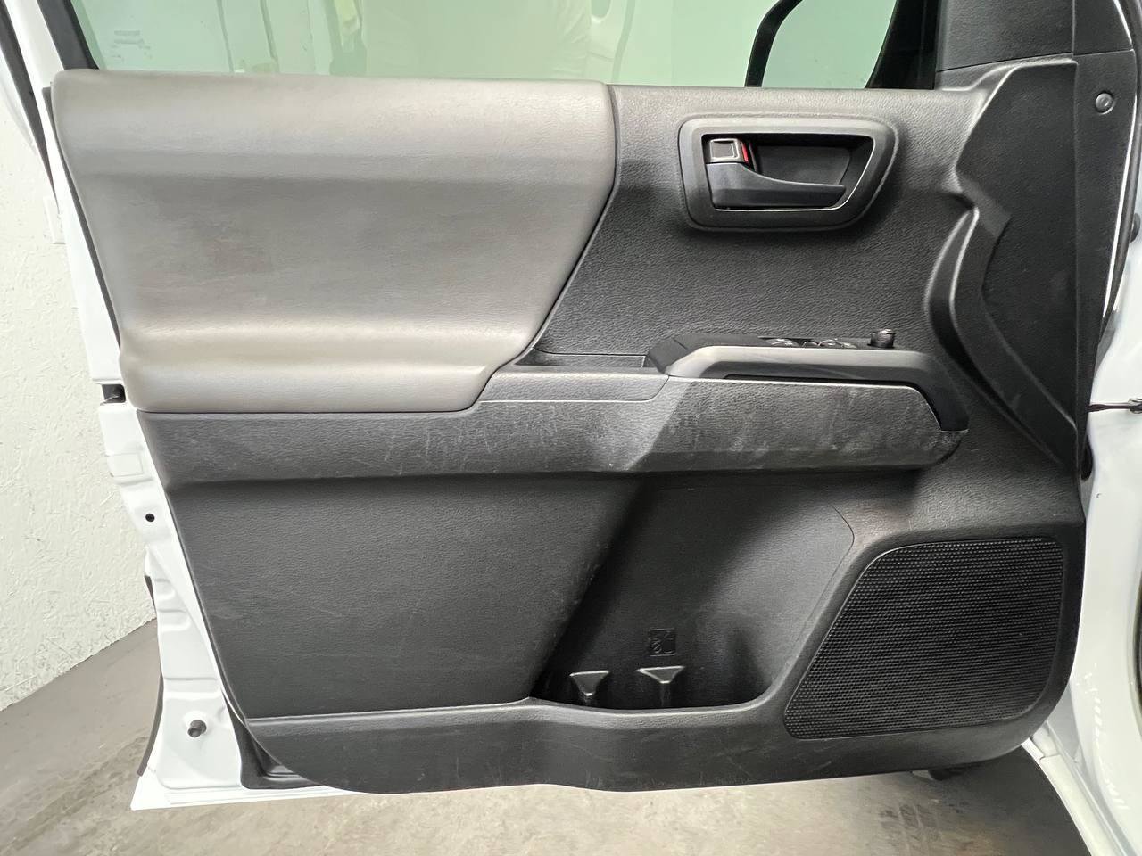 Used 2021 Toyota Tacoma SR RWD image 7